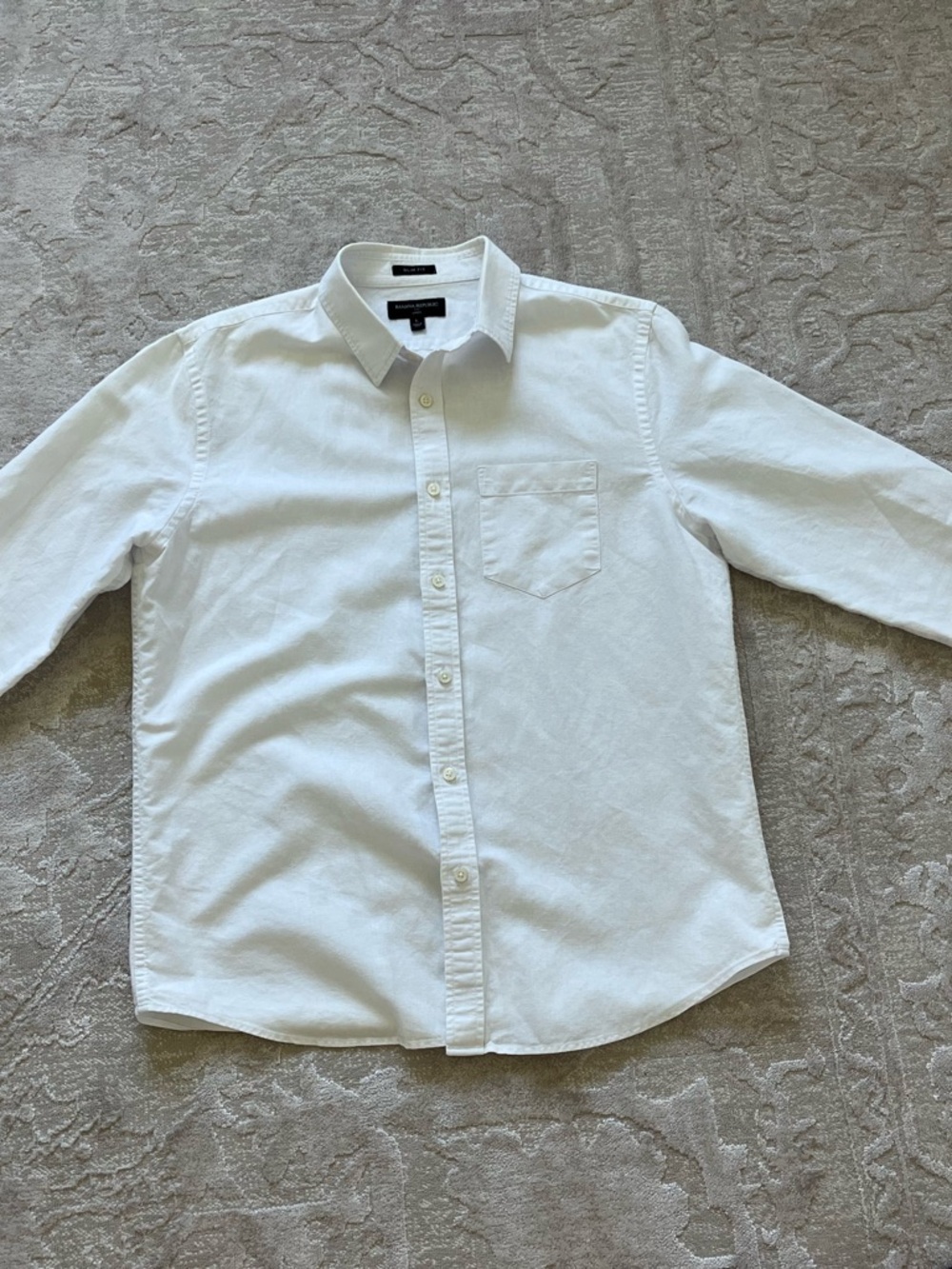 Banana Republic White Long-Sleeve Button-Up Shirt